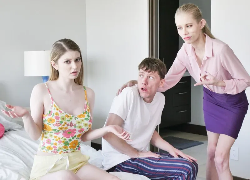 Mẹ kế bắt con mèo nhỏ riêng của chồng yêu địt với cậu con trai